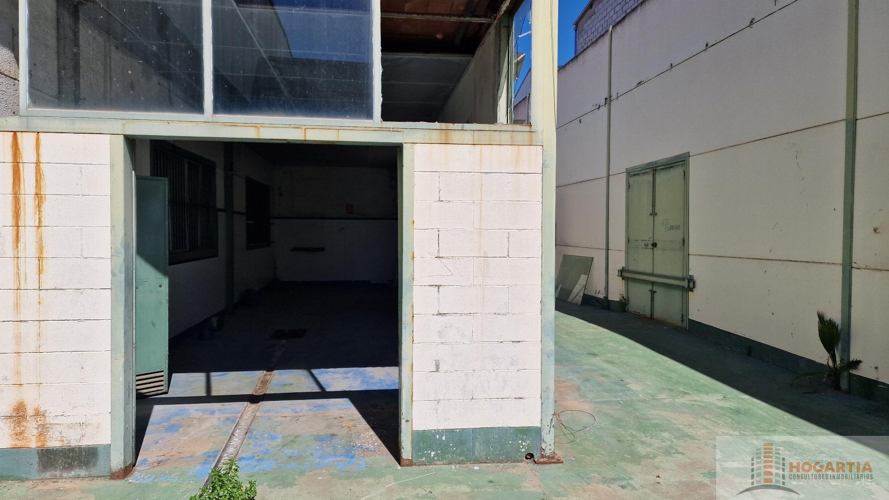 For sale of industrial plant/warehouse in Dos Hermanas