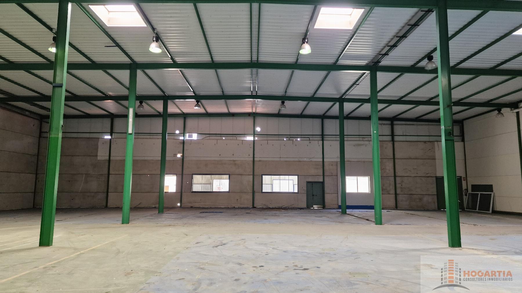 For sale of industrial plant/warehouse in Dos Hermanas