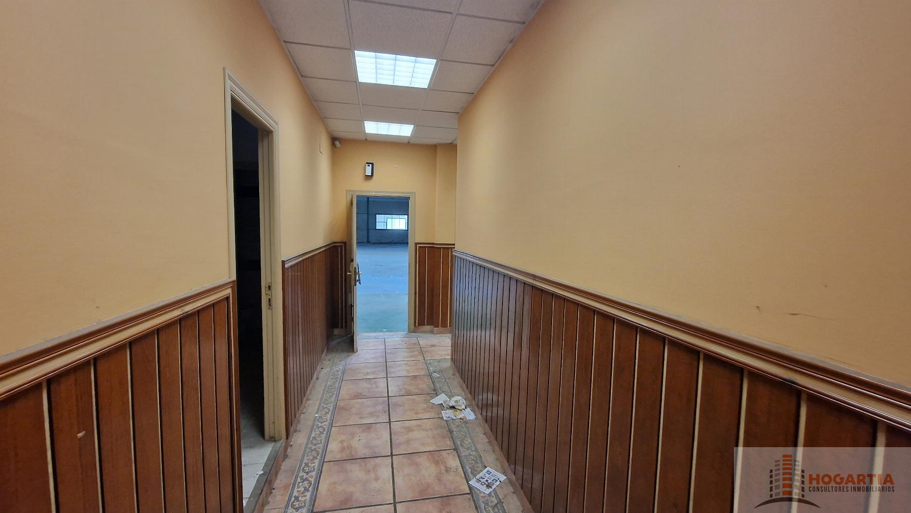 For sale of industrial plant/warehouse in Dos Hermanas