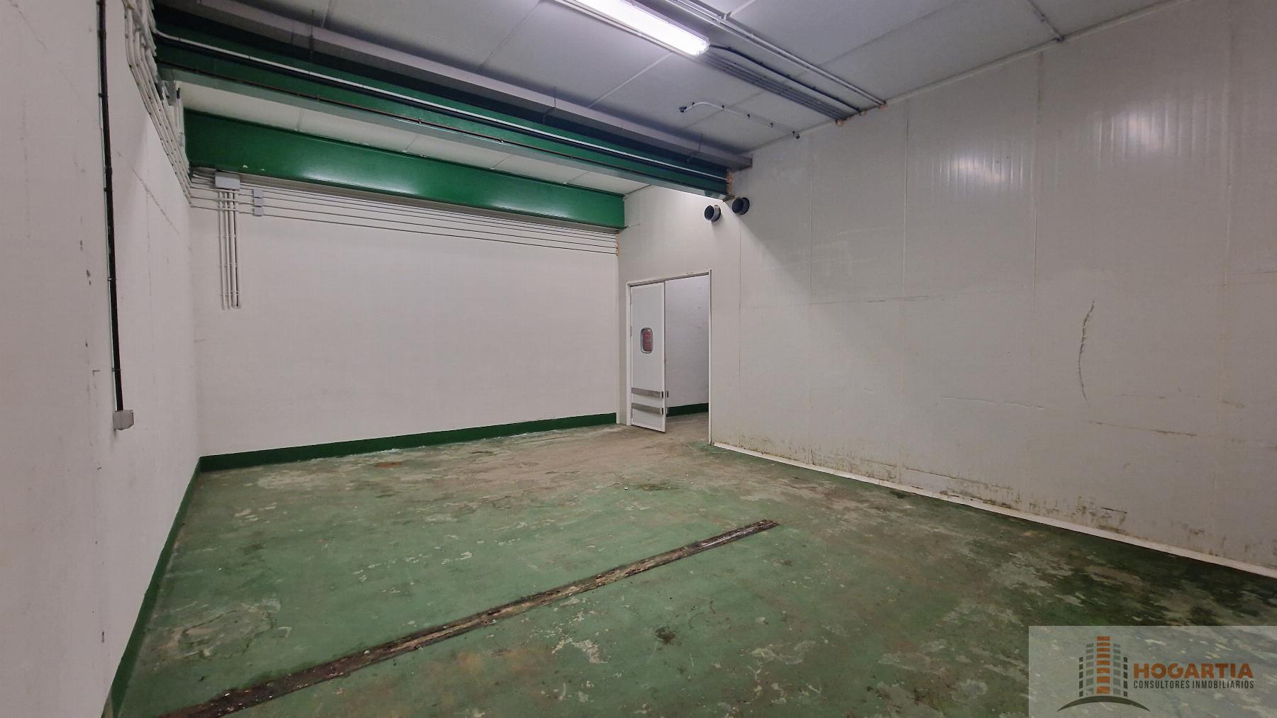 For sale of industrial plant/warehouse in Dos Hermanas