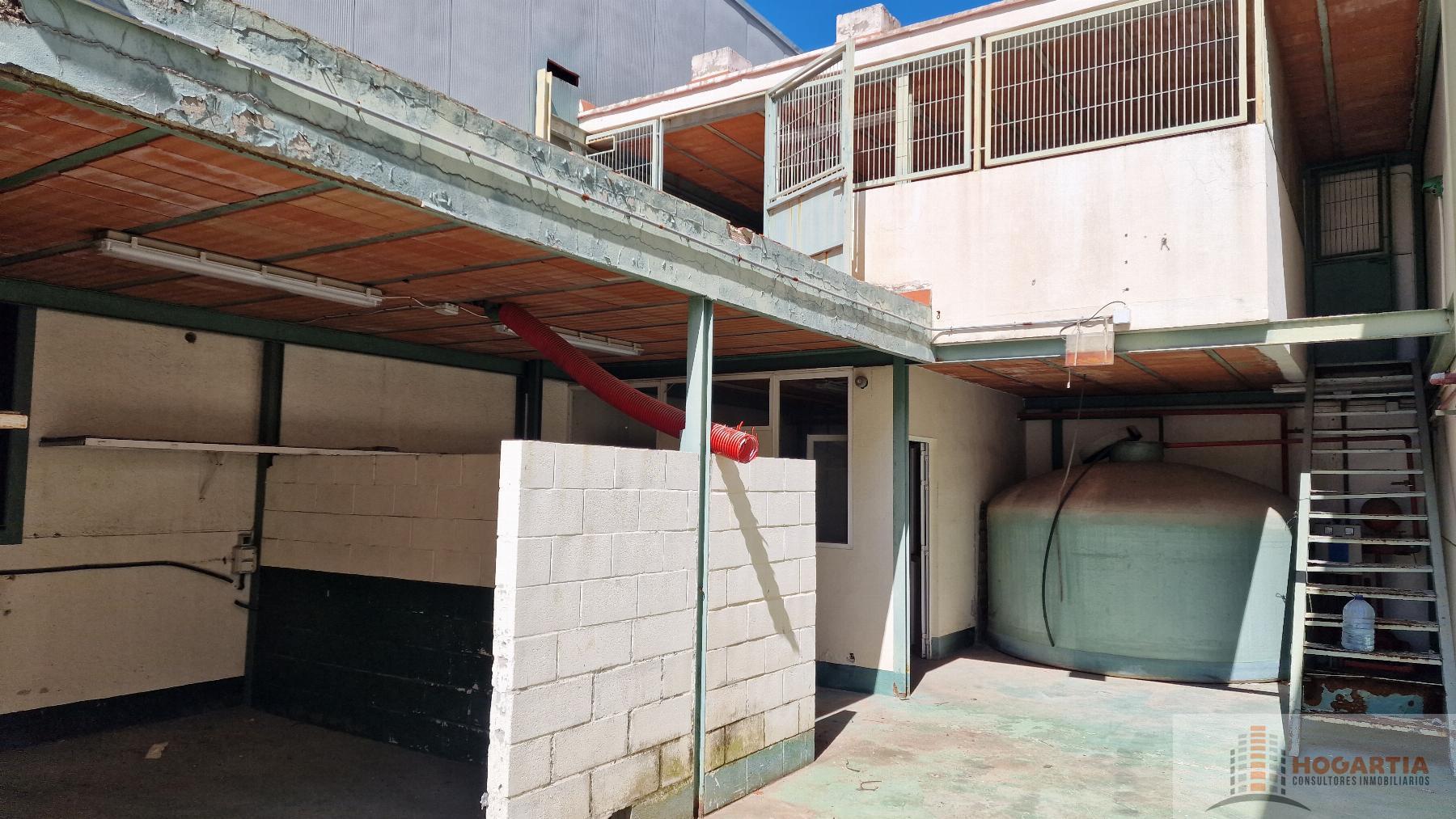 For rent of industrial plant/warehouse in Dos Hermanas