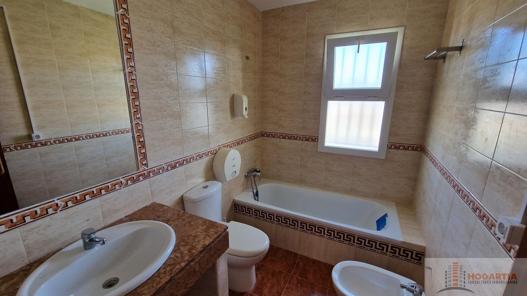 For sale of house in Espartinas