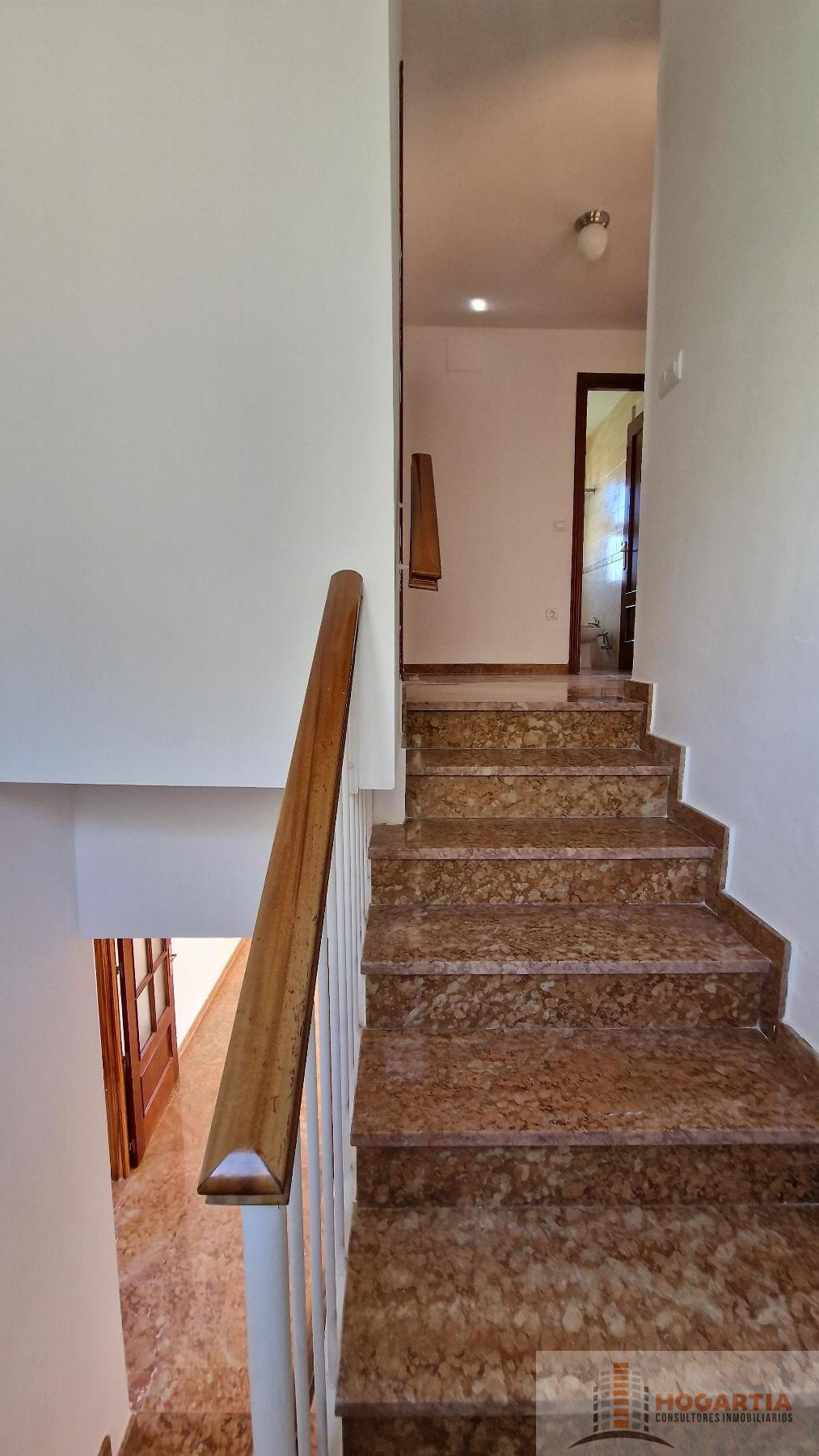 For sale of house in Espartinas