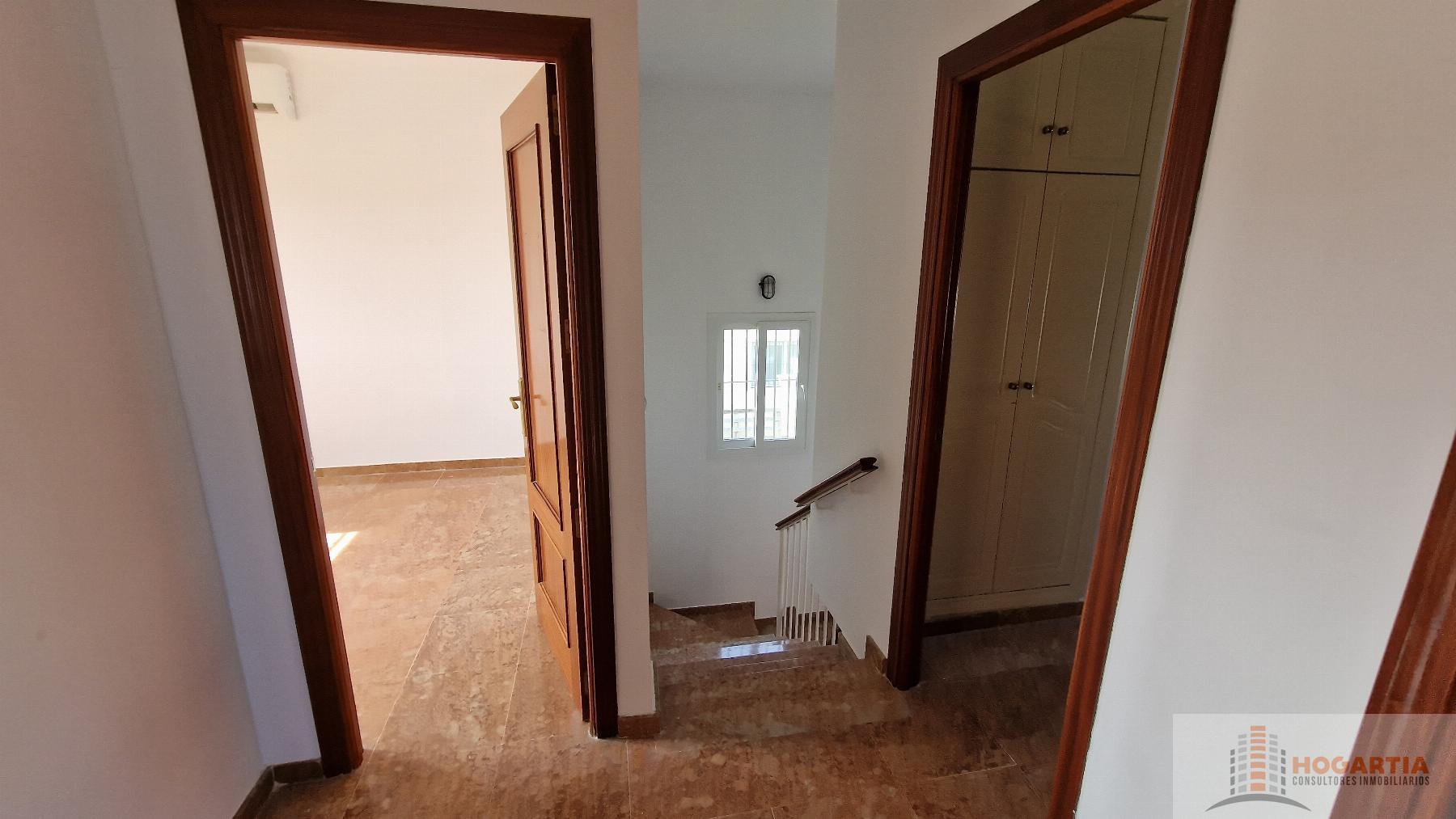 For sale of house in Espartinas