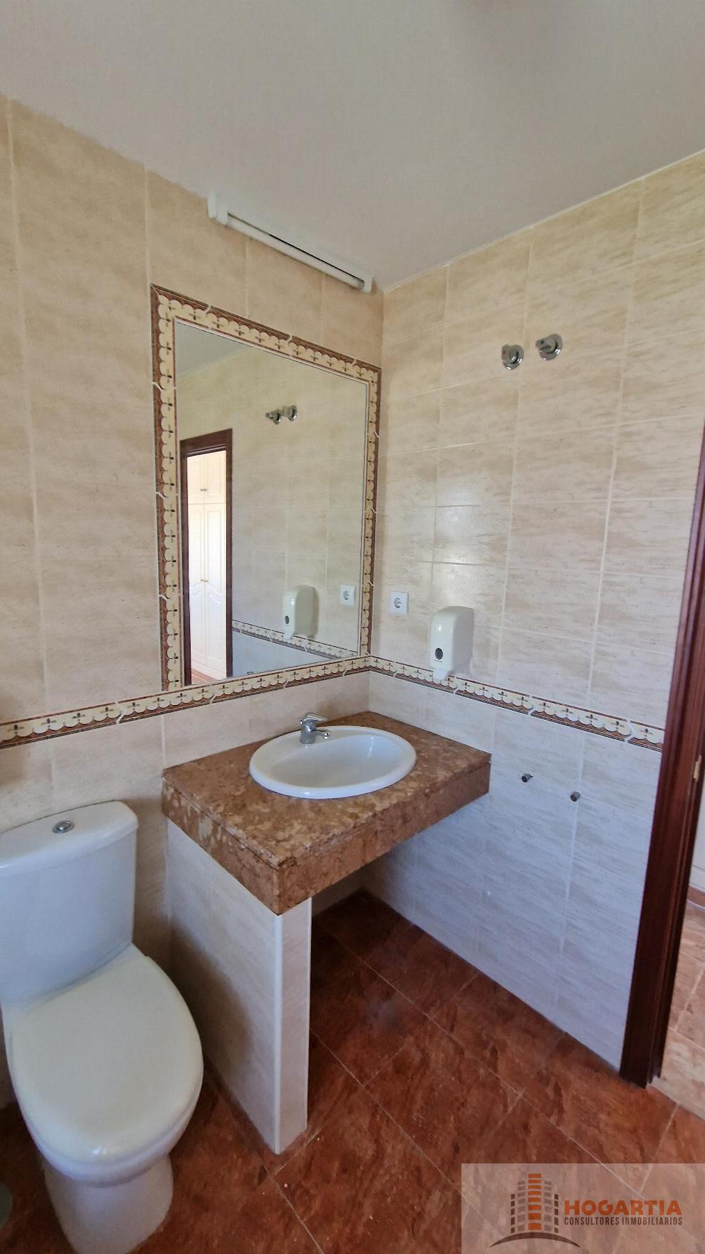 For sale of house in Espartinas