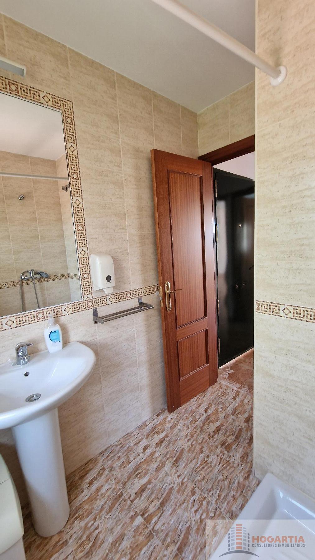For sale of house in Espartinas