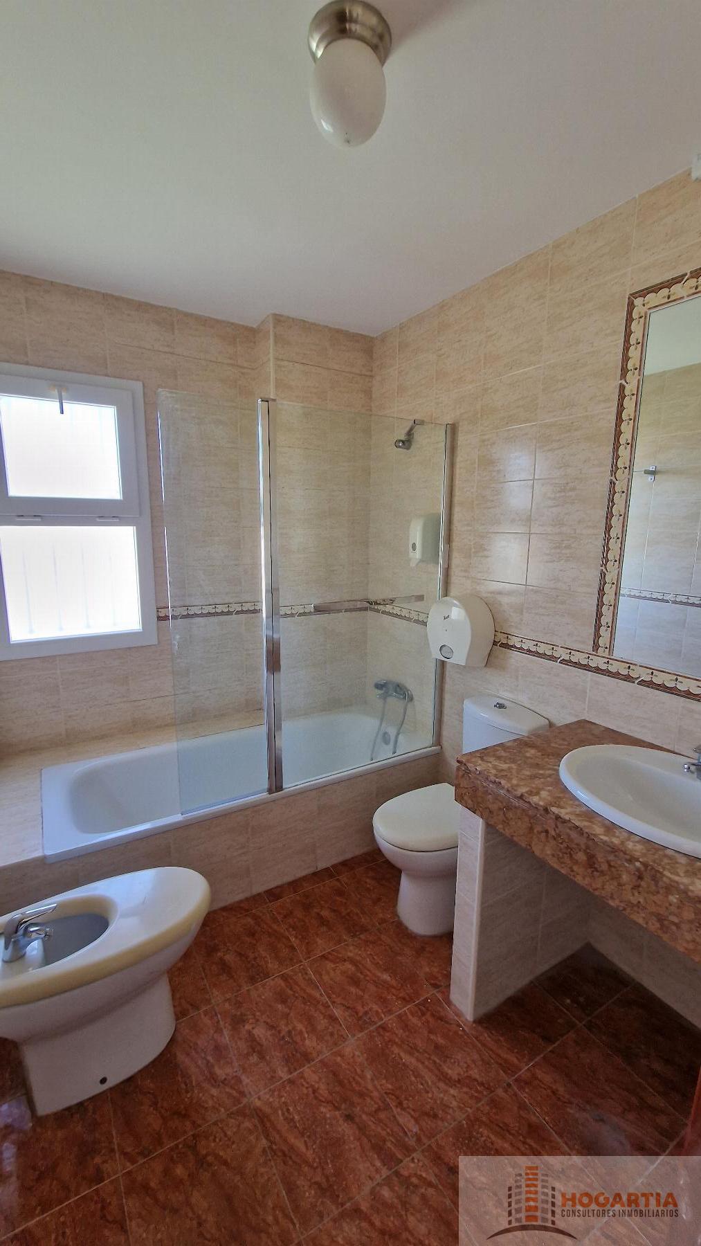 For sale of house in Espartinas