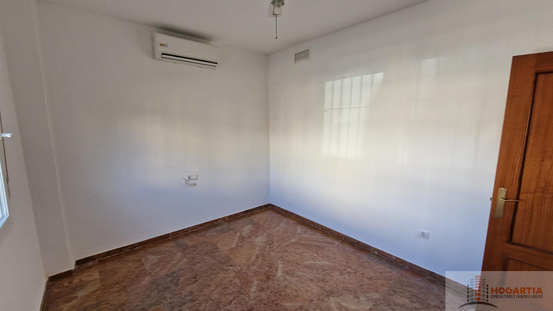 For sale of house in Espartinas
