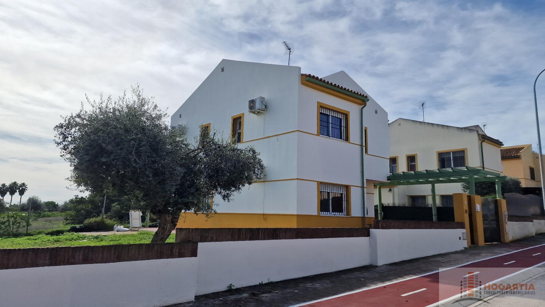 For sale of house in Espartinas