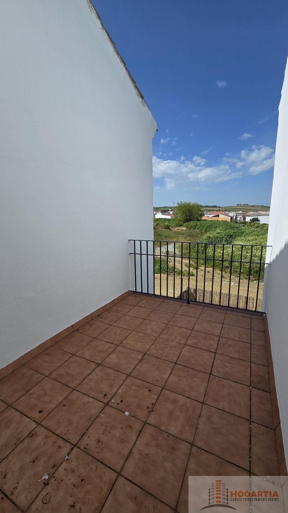 For sale of house in La Palma del Condado
