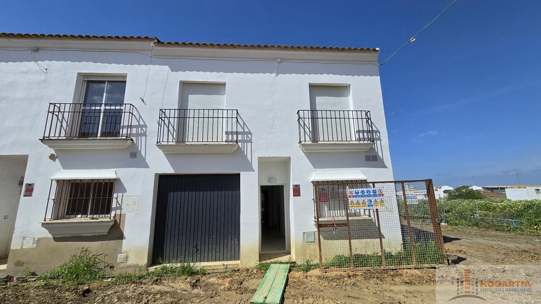 For sale of house in La Palma del Condado