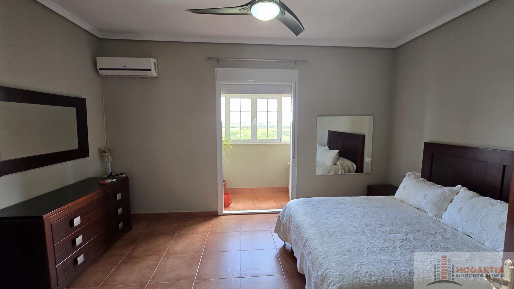 For sale of chalet in Olivares