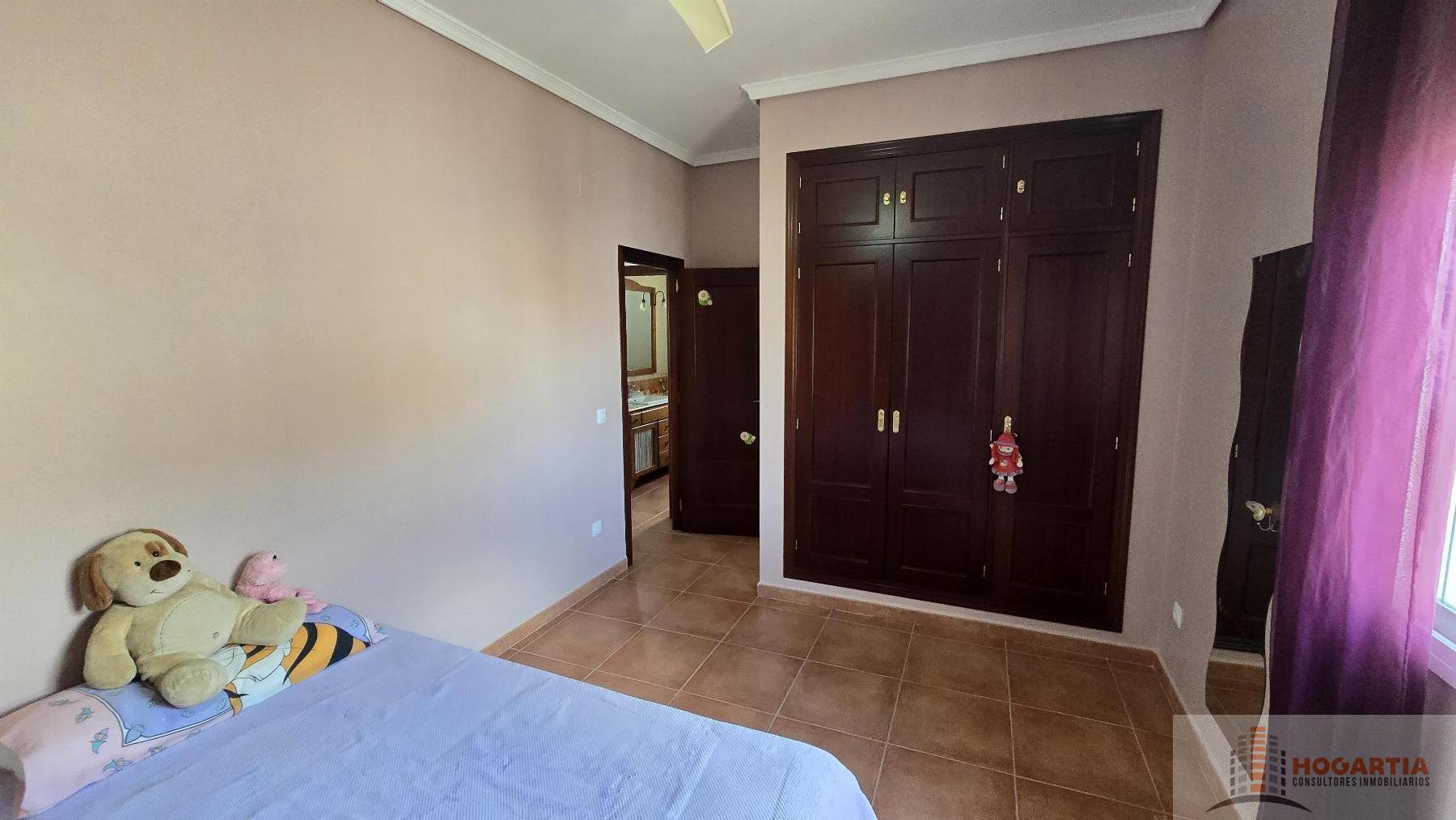 For sale of chalet in Olivares