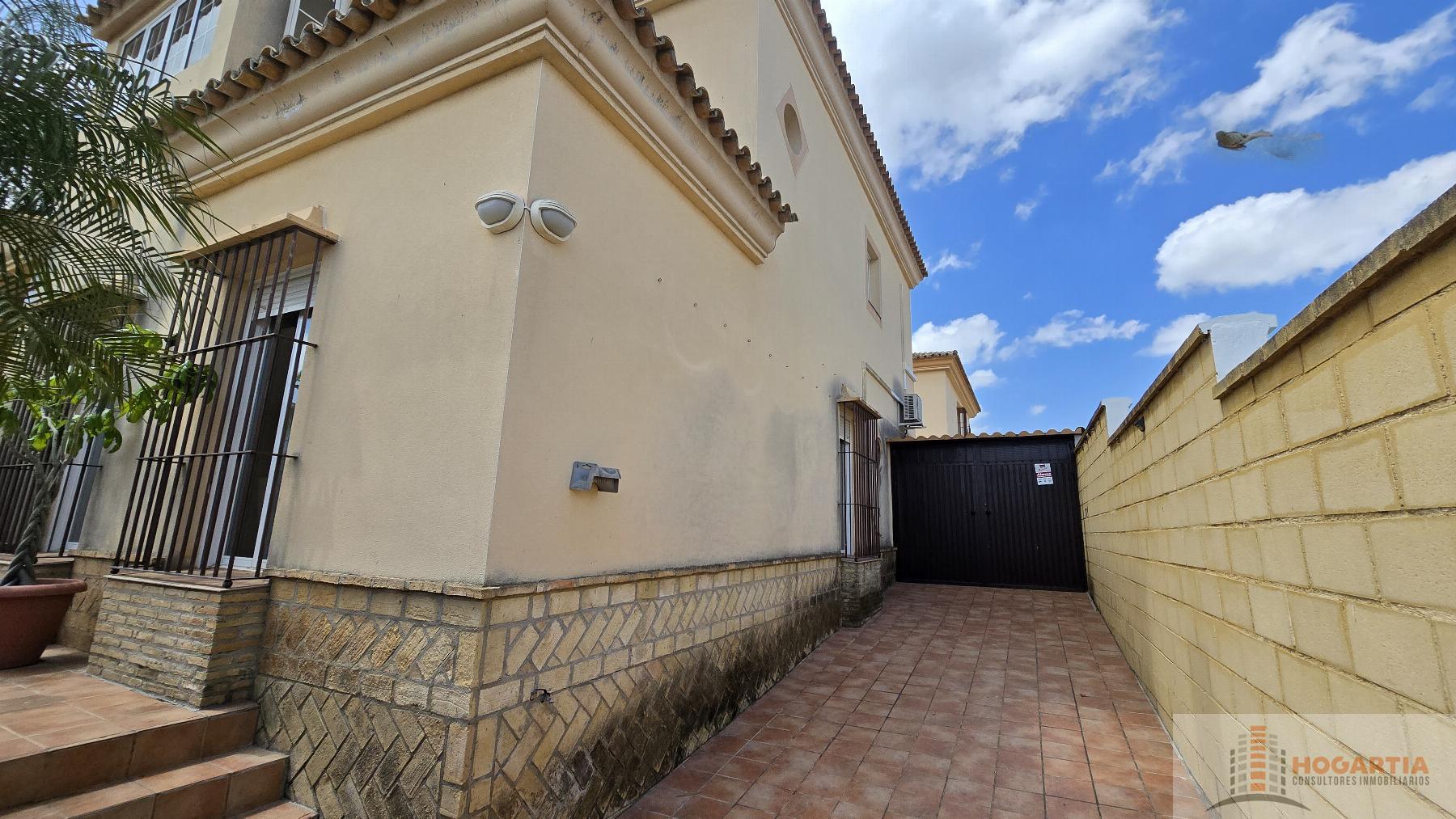 For sale of chalet in Olivares