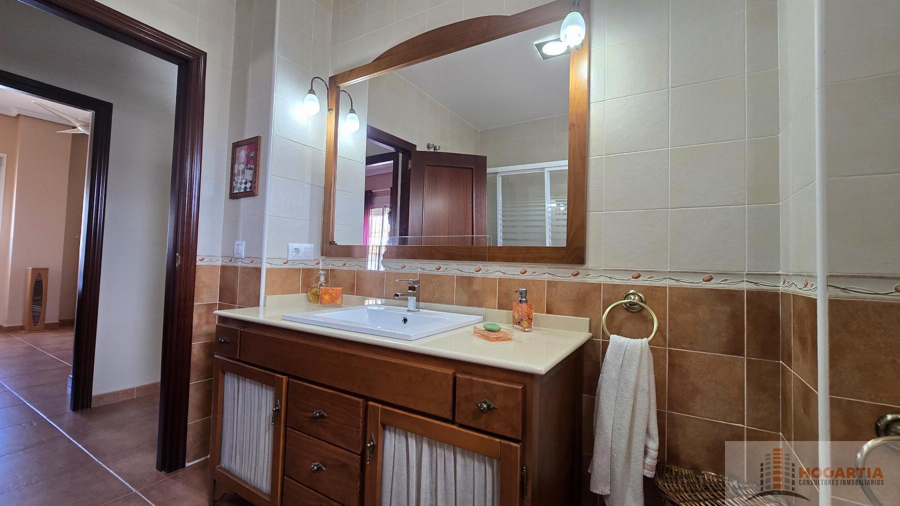 For sale of chalet in Olivares