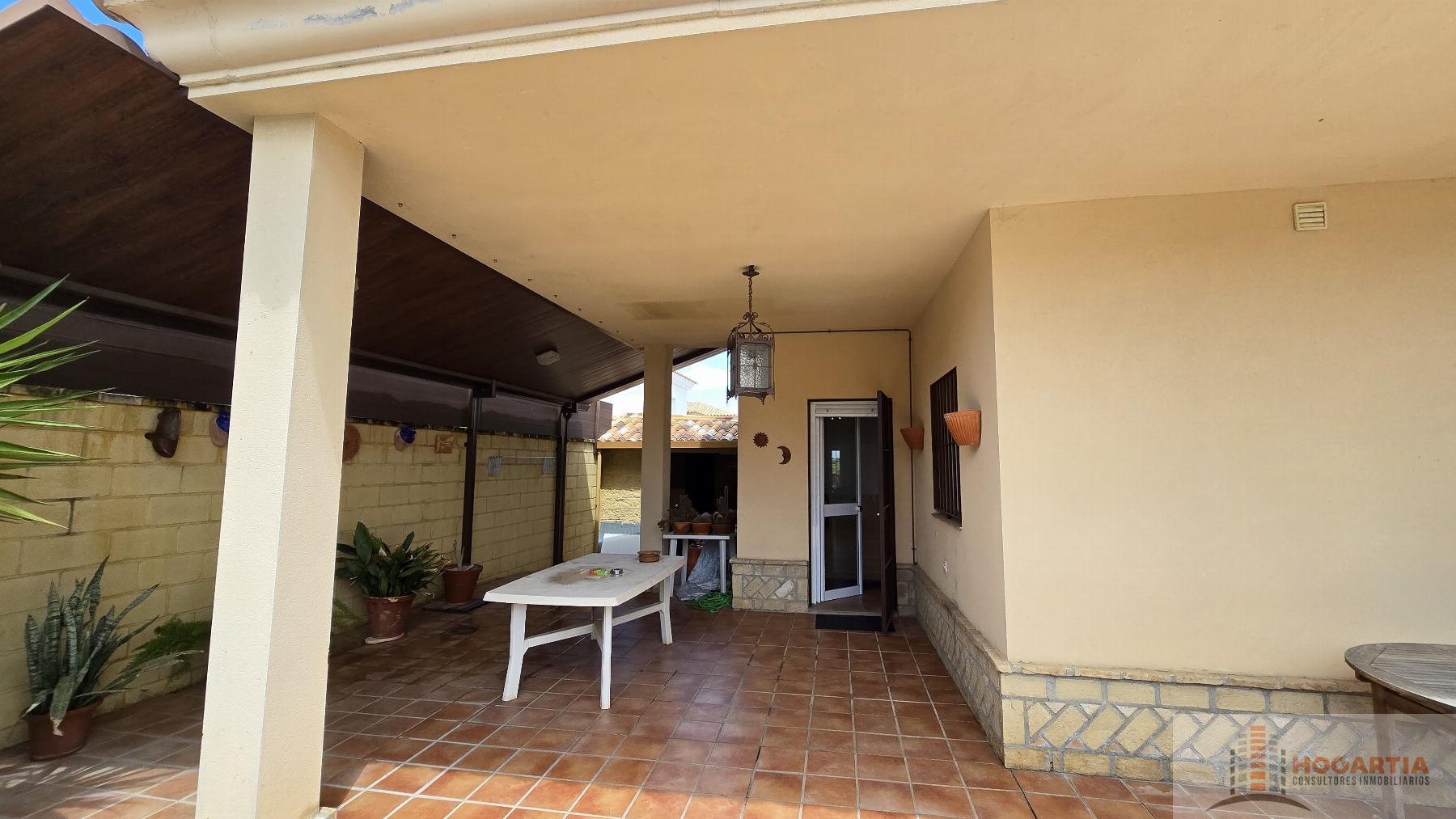 For sale of chalet in Olivares