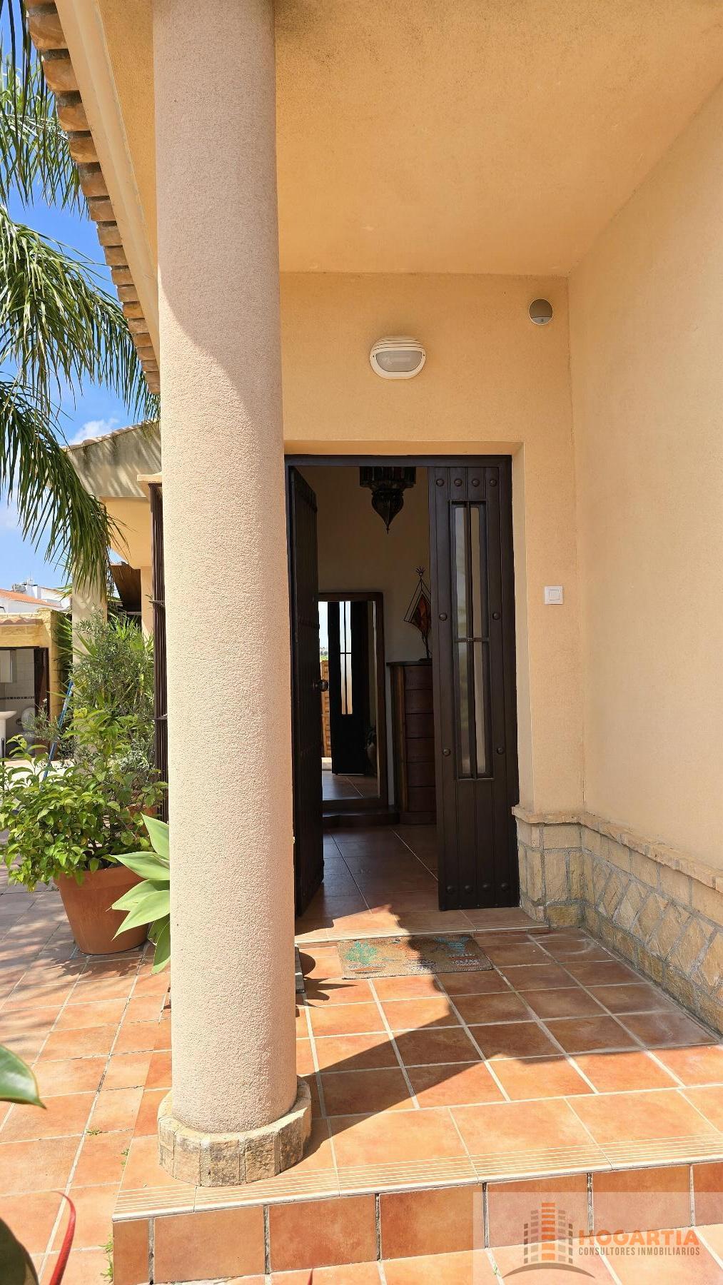 For sale of chalet in Olivares