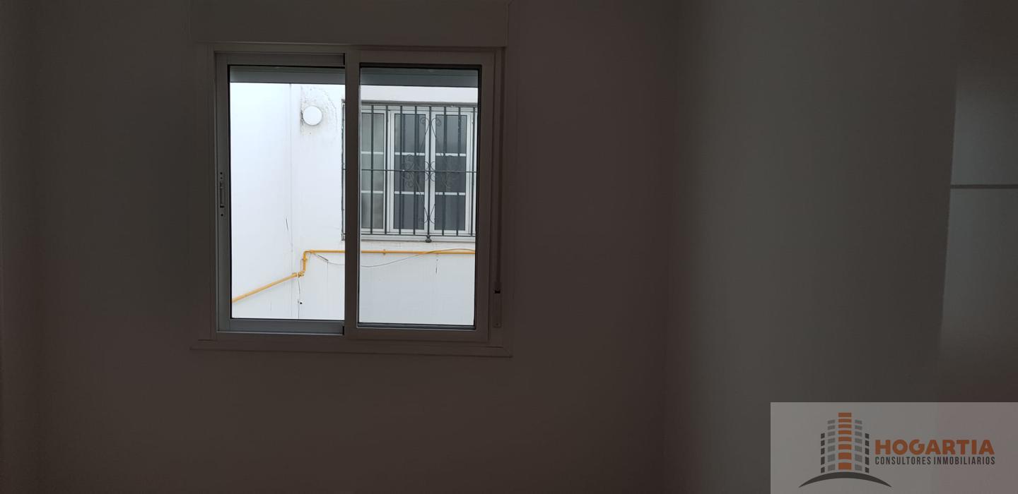 For rent of flat in Sevilla