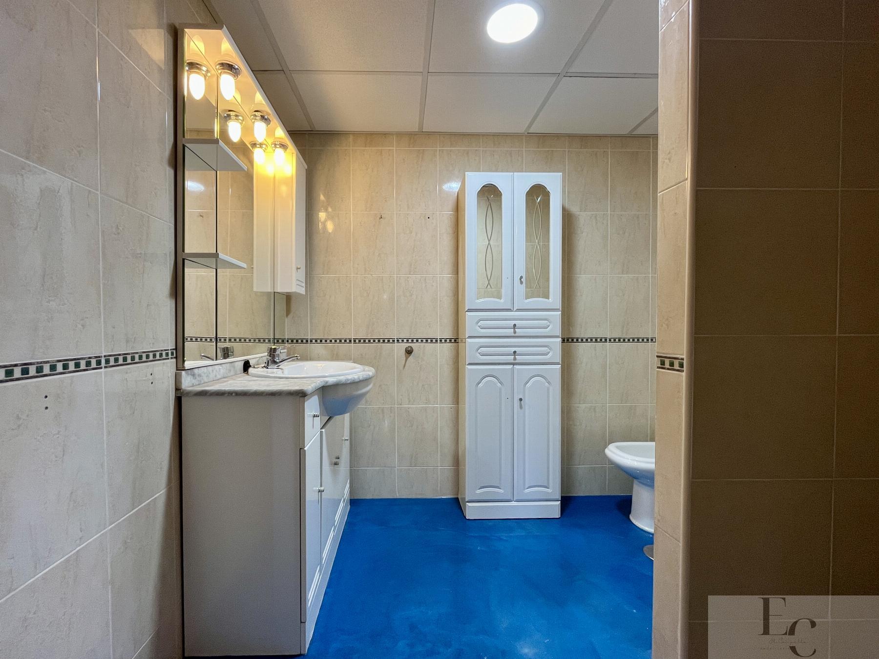 For sale of duplex in El Campello