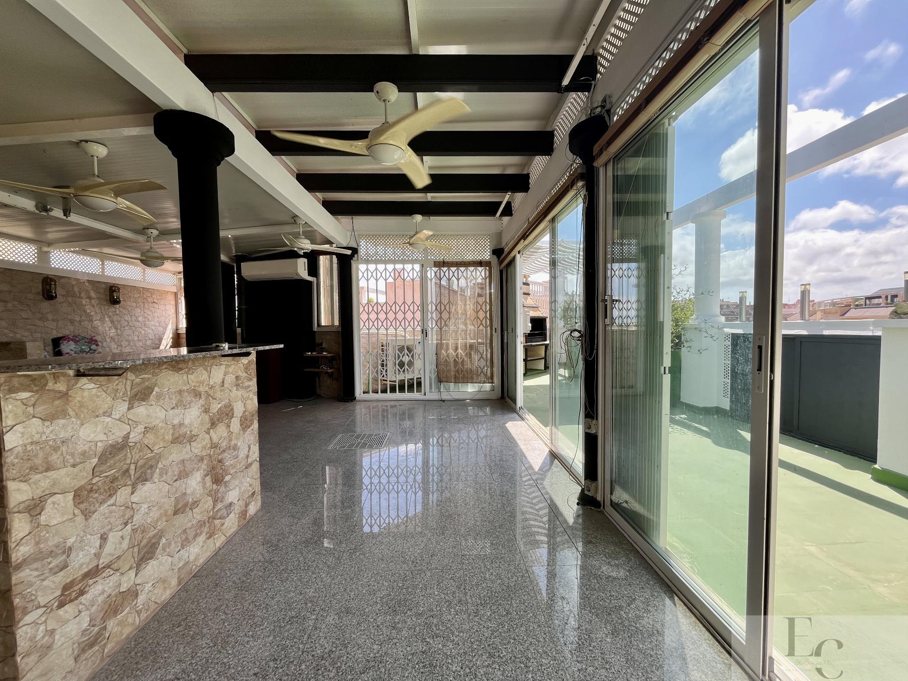 For sale of duplex in El Campello