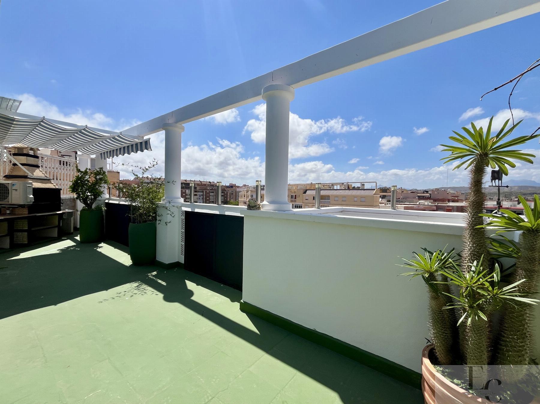 For sale of duplex in El Campello