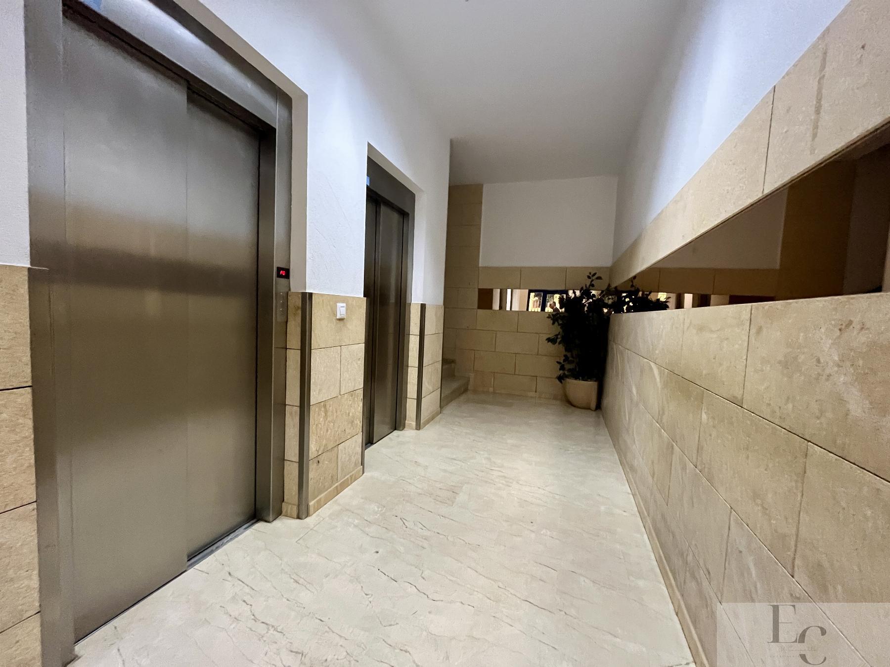 For sale of duplex in El Campello