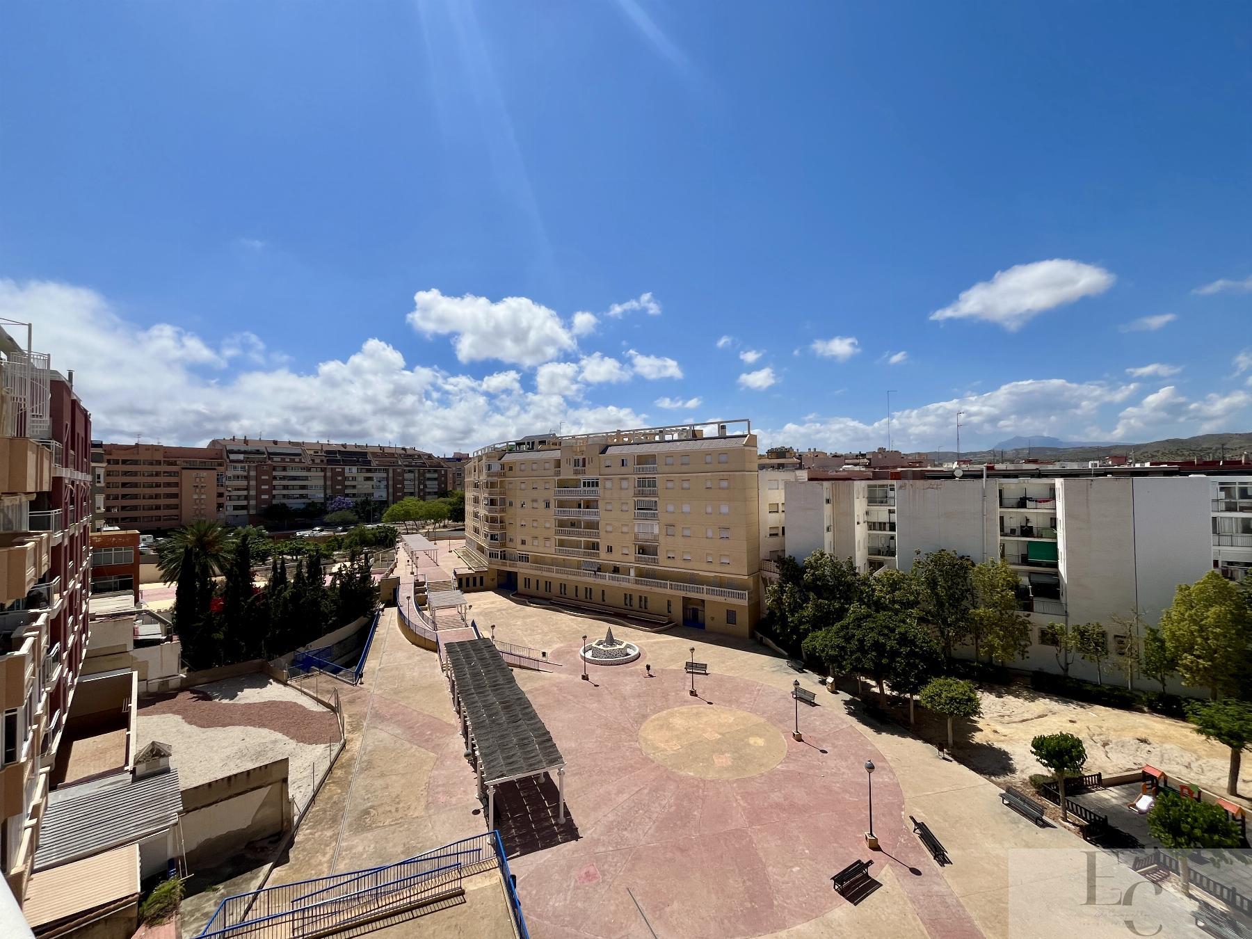 For sale of duplex in El Campello