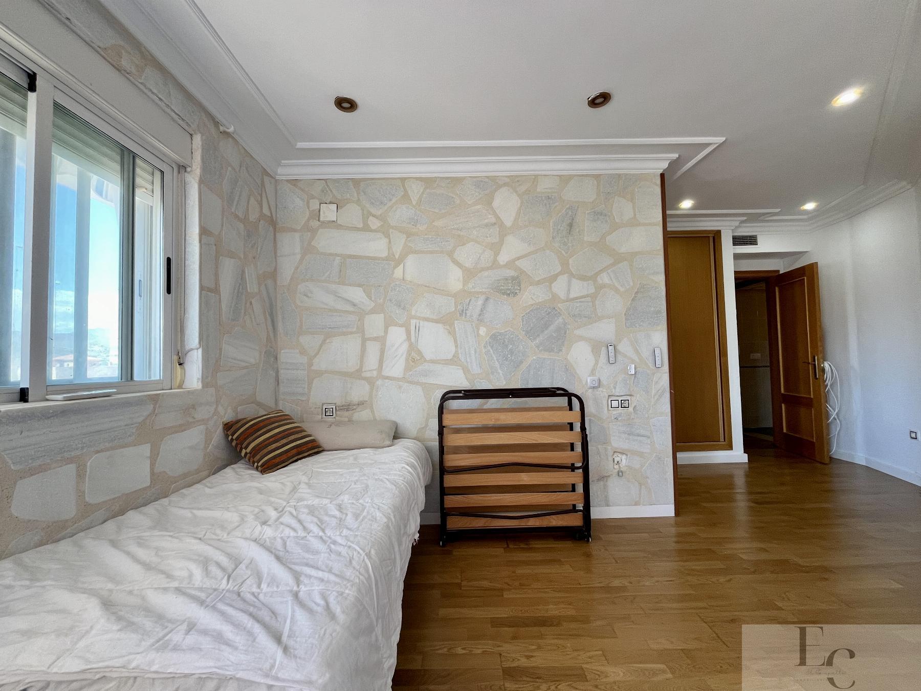 For sale of duplex in El Campello