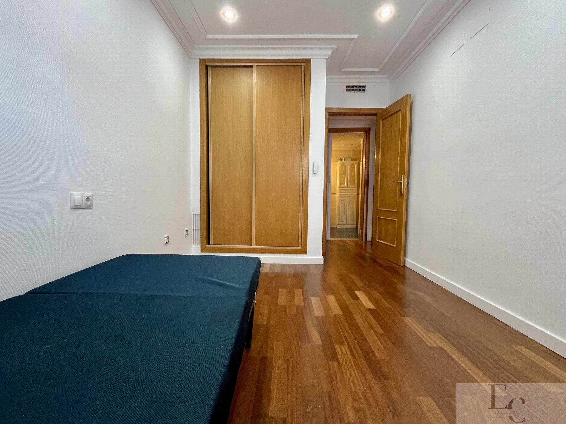 For sale of duplex in El Campello