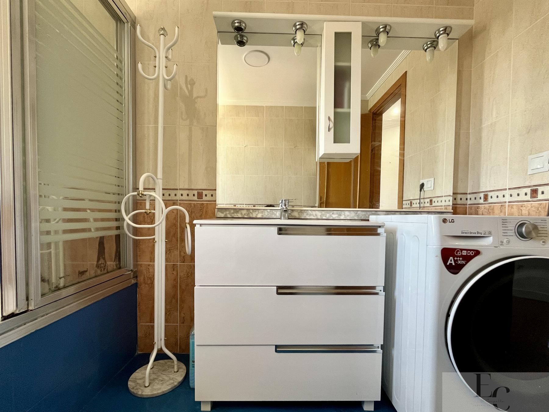 For sale of duplex in El Campello