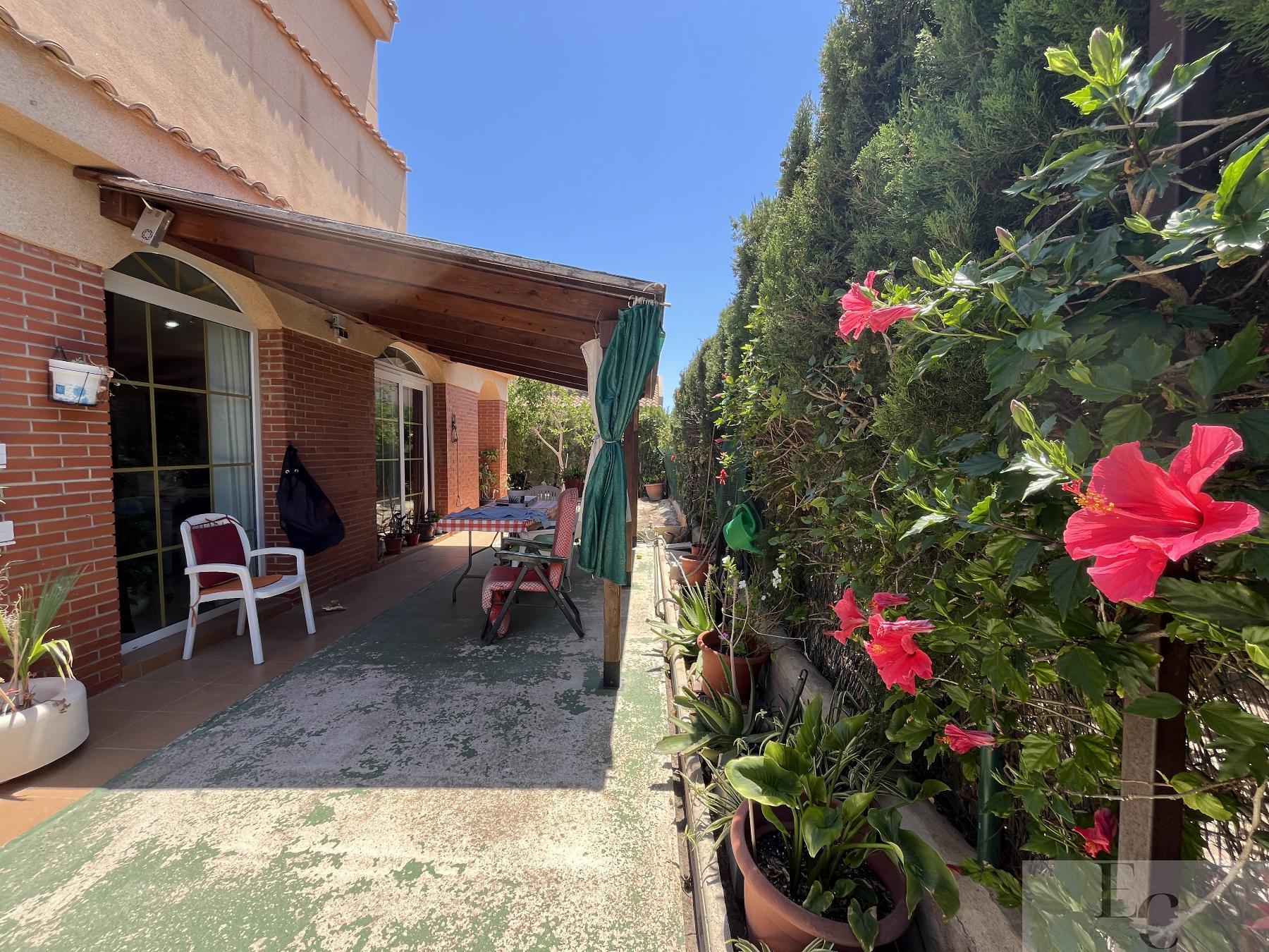 Verkoop van kleine villa in El Campello