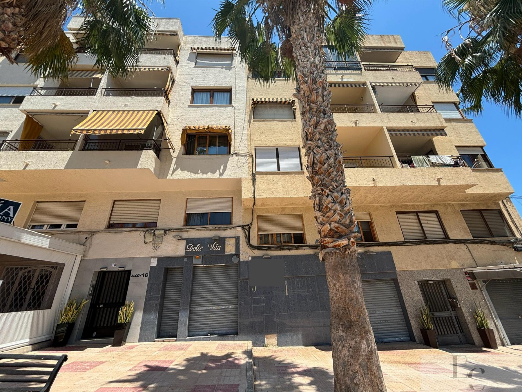Verkoop van commeriéel lokaal in El Campello