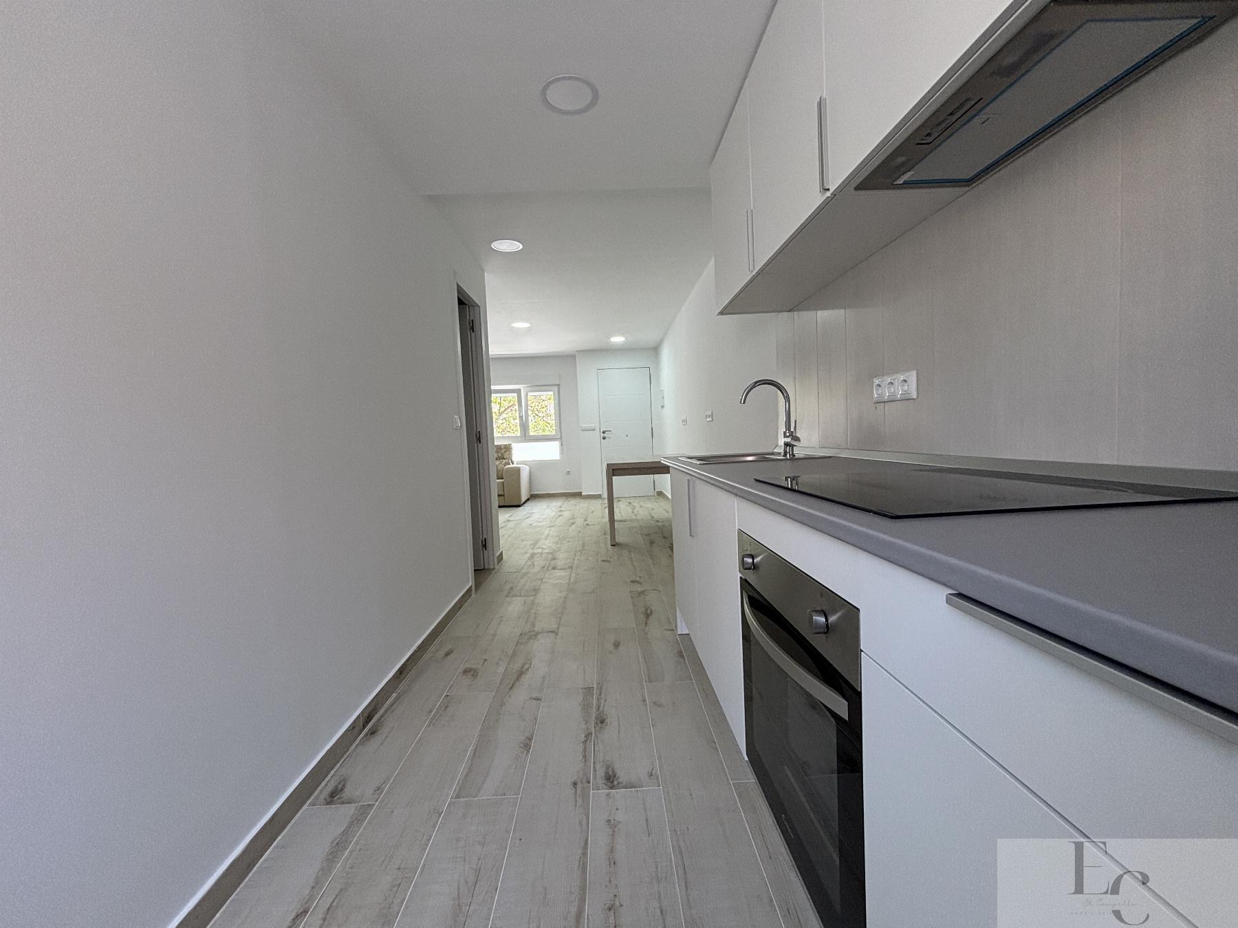 For rent of bungalow in El Campello