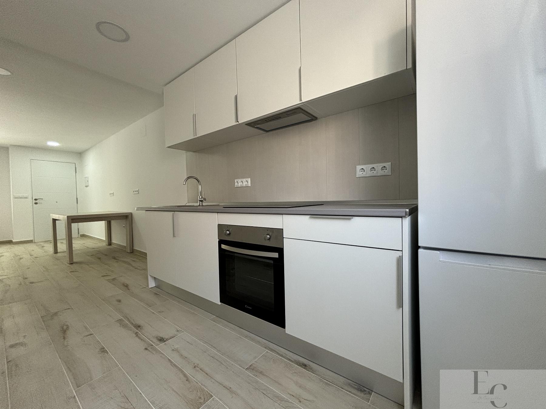 For rent of bungalow in El Campello
