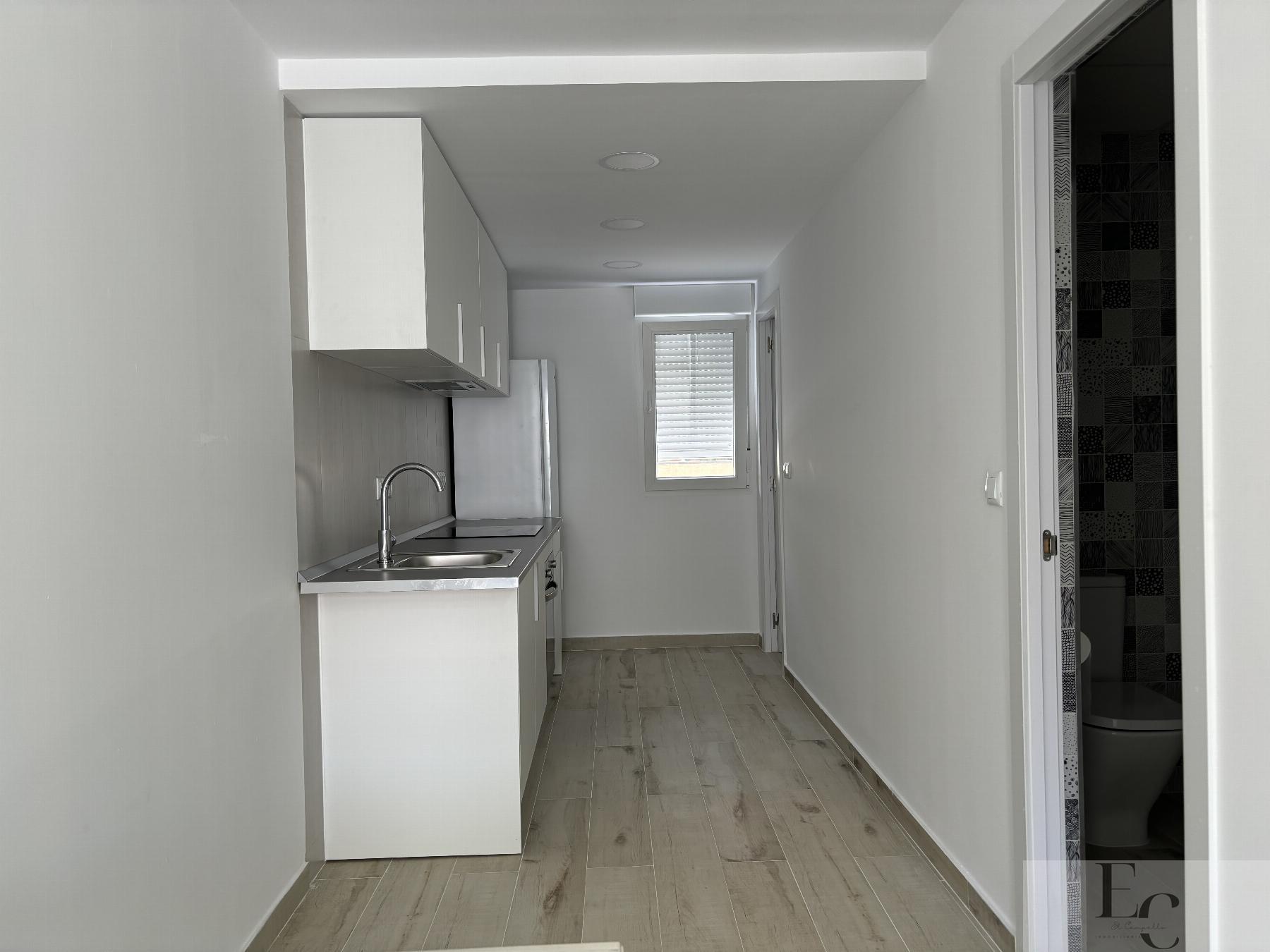 For rent of bungalow in El Campello
