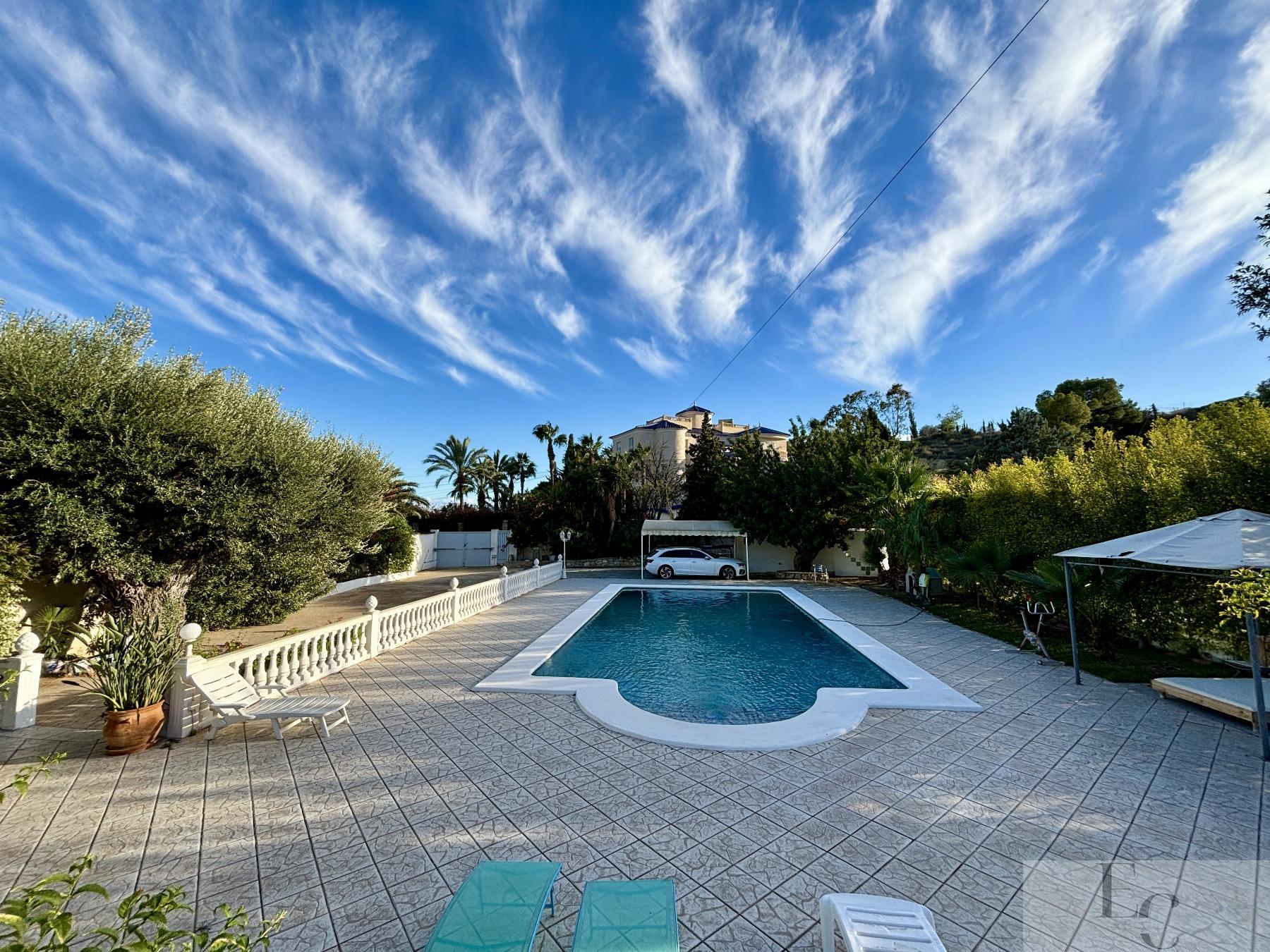 For sale of house in El Campello