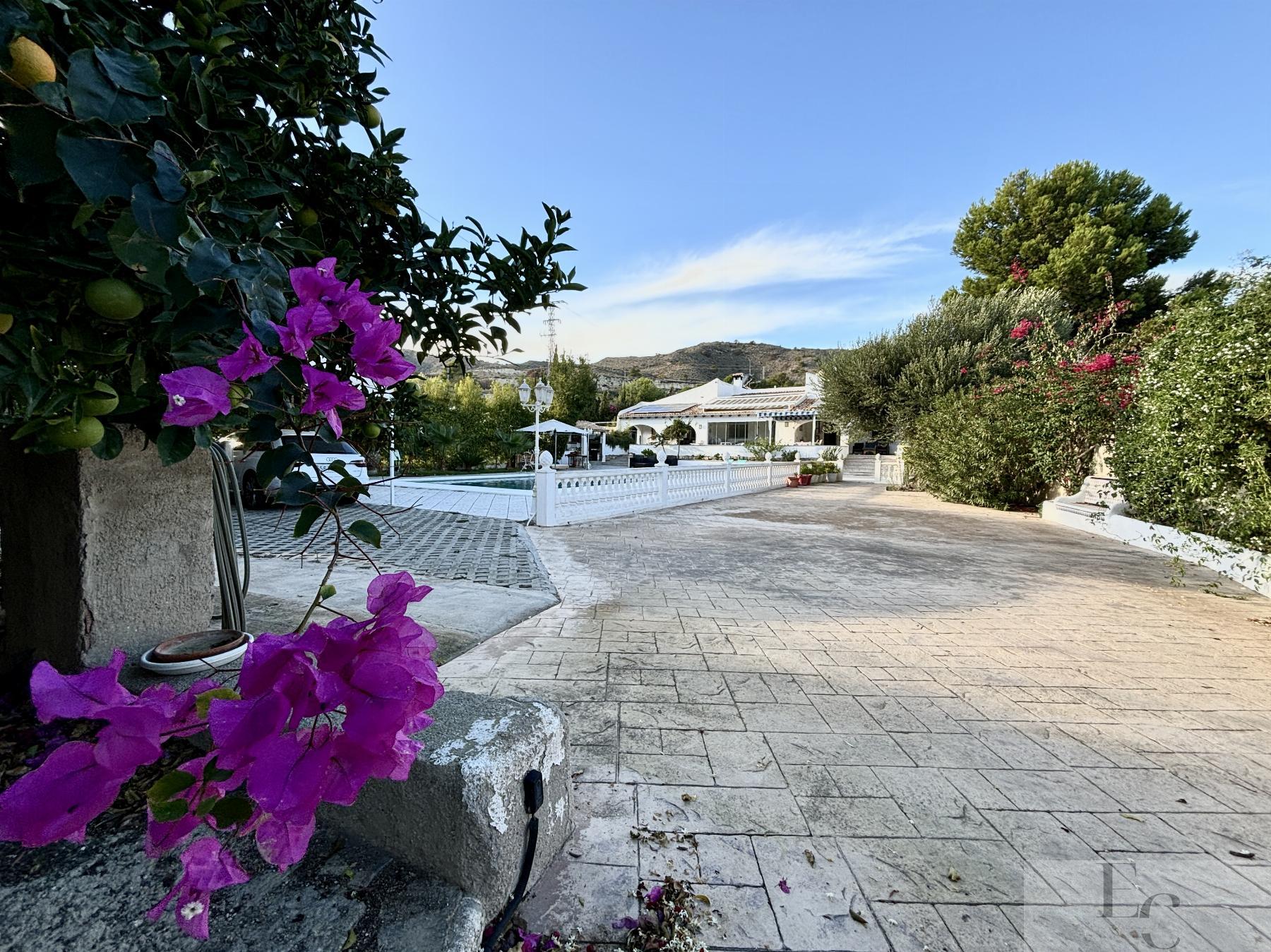 For sale of house in El Campello