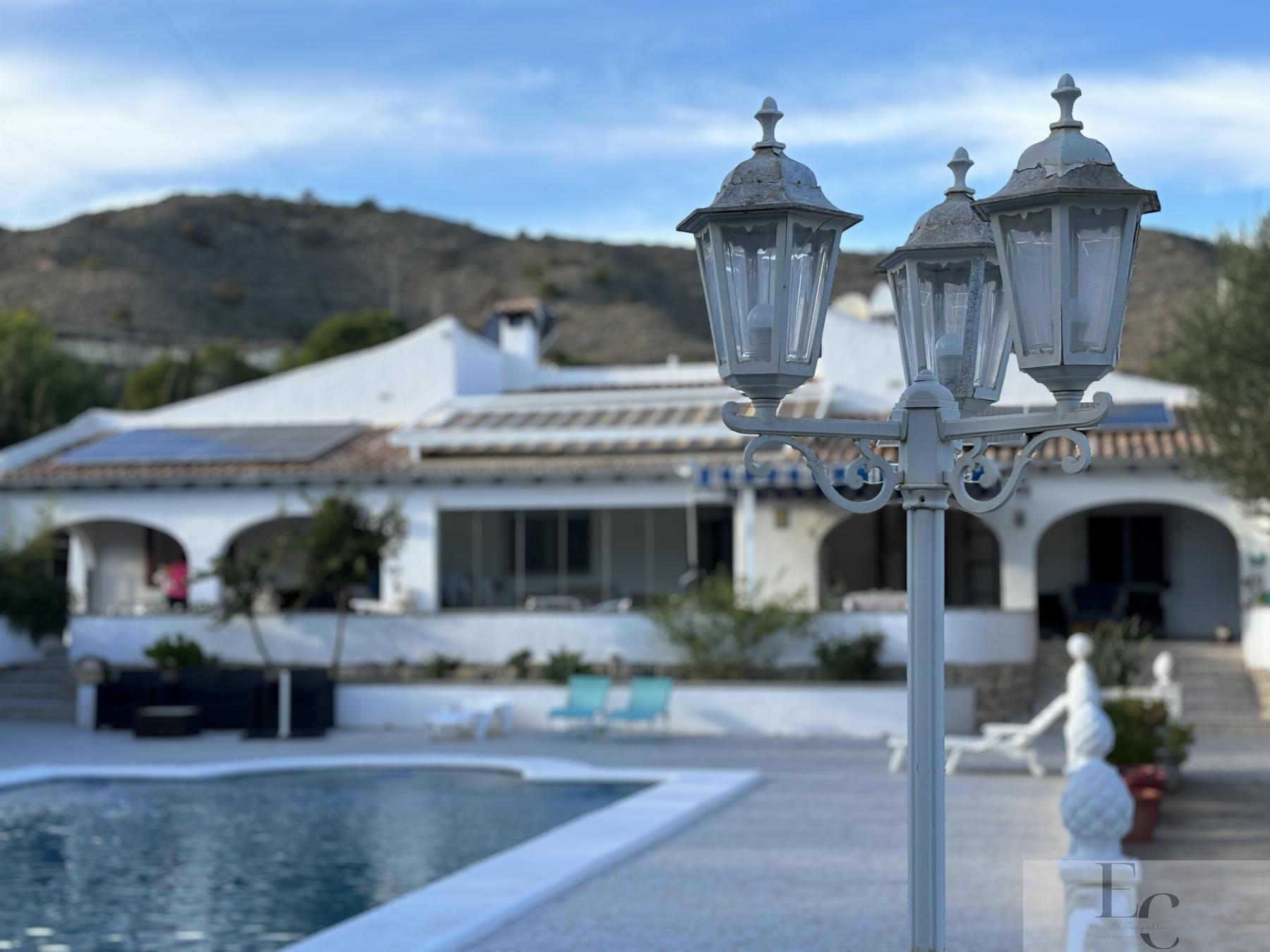 For sale of house in El Campello