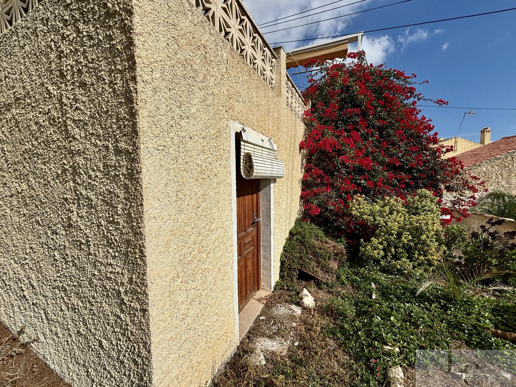 For sale of house in Aguas de Busot