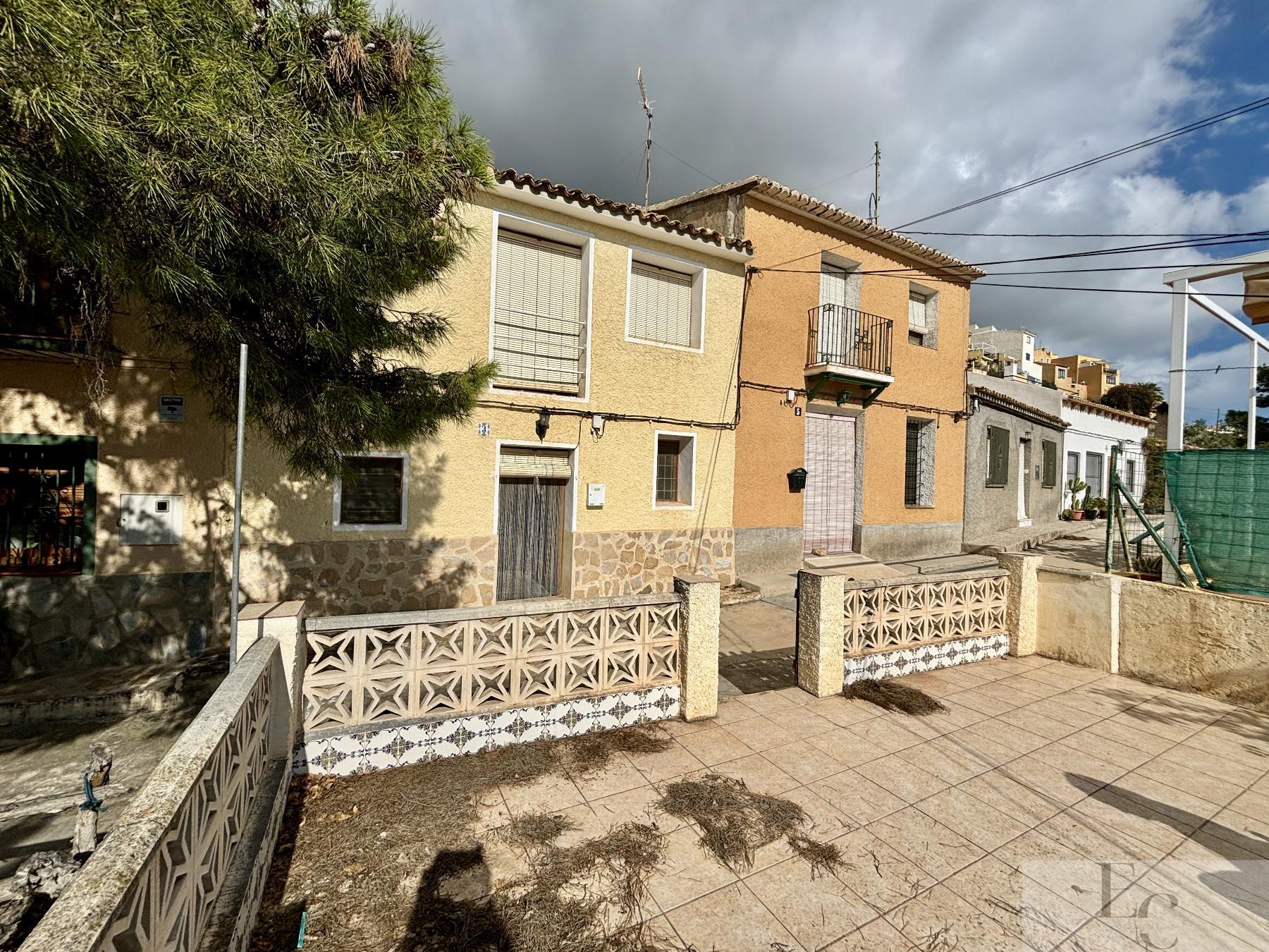 For sale of house in Aguas de Busot