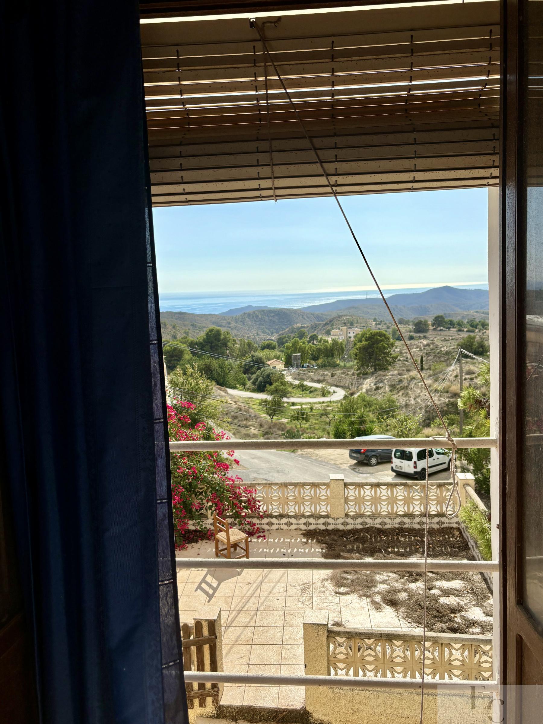 For sale of house in Aguas de Busot