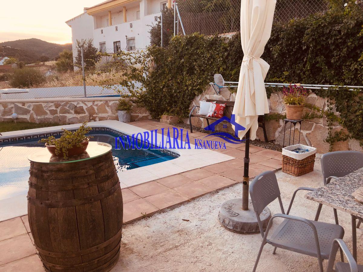 For sale of chalet in Córdoba