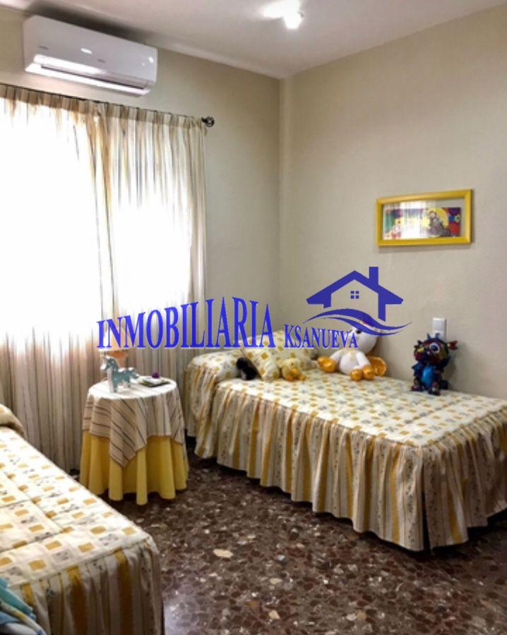 For sale of chalet in Córdoba