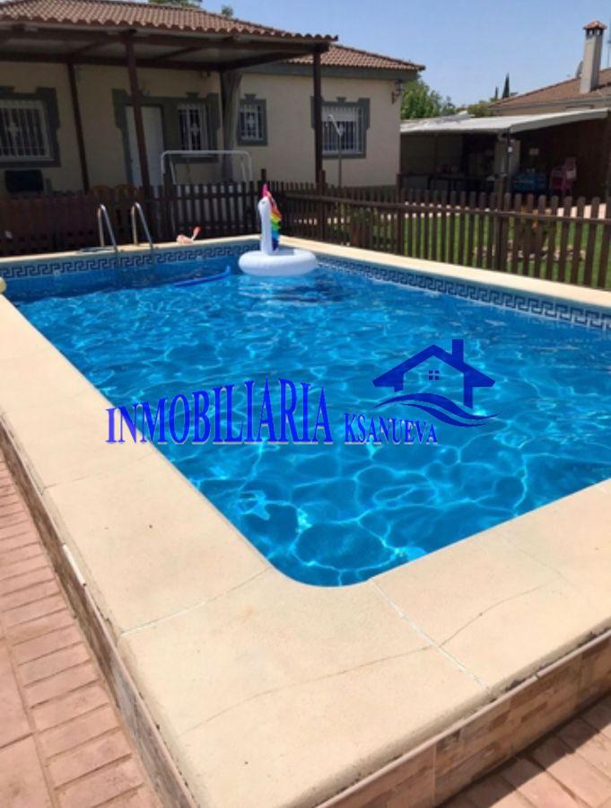 For sale of chalet in Córdoba