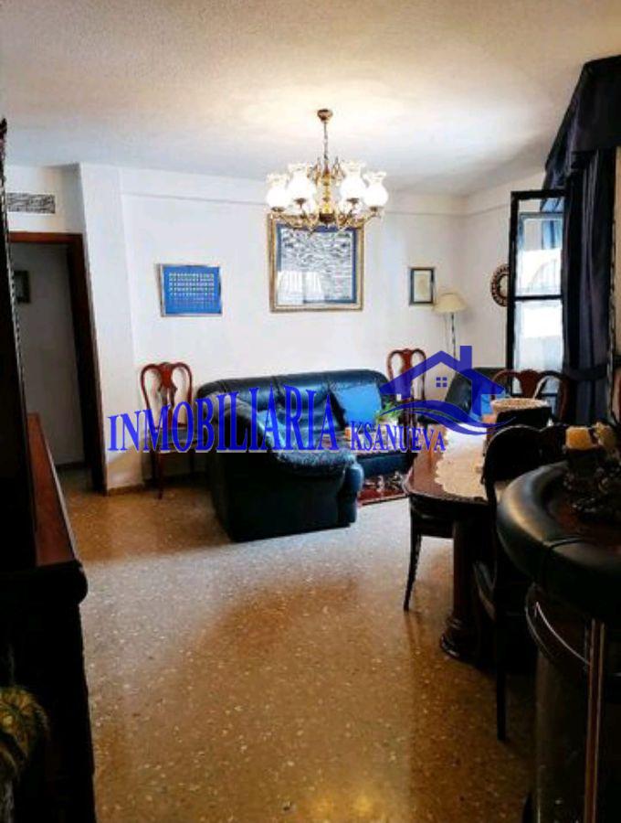 For sale of flat in Córdoba