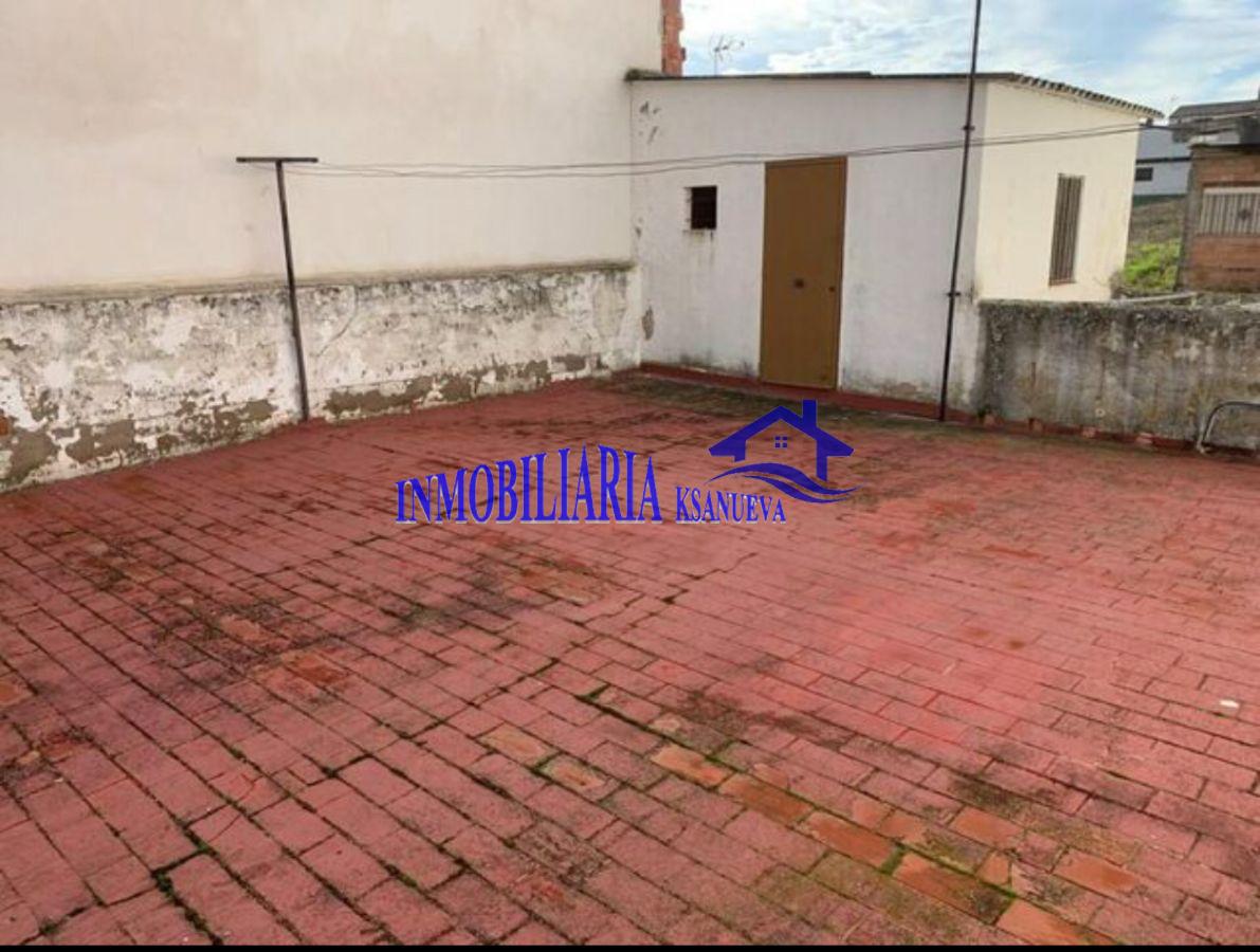 For sale of house in Córdoba