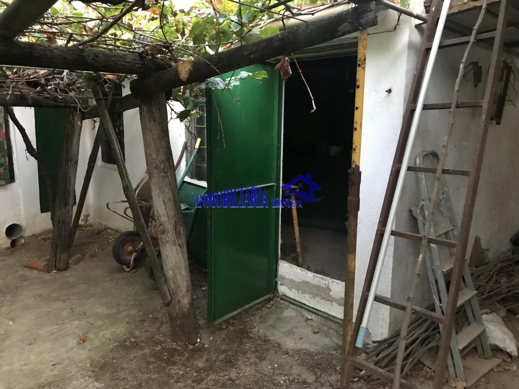 For sale of flat in Córdoba