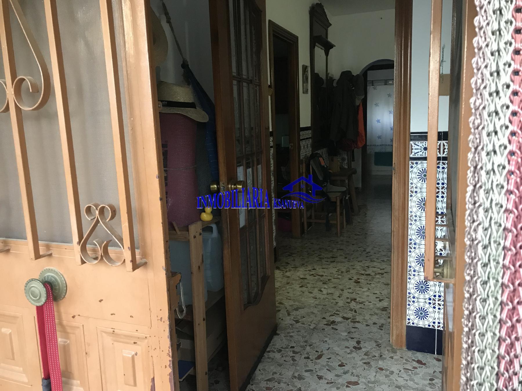 For sale of flat in Córdoba