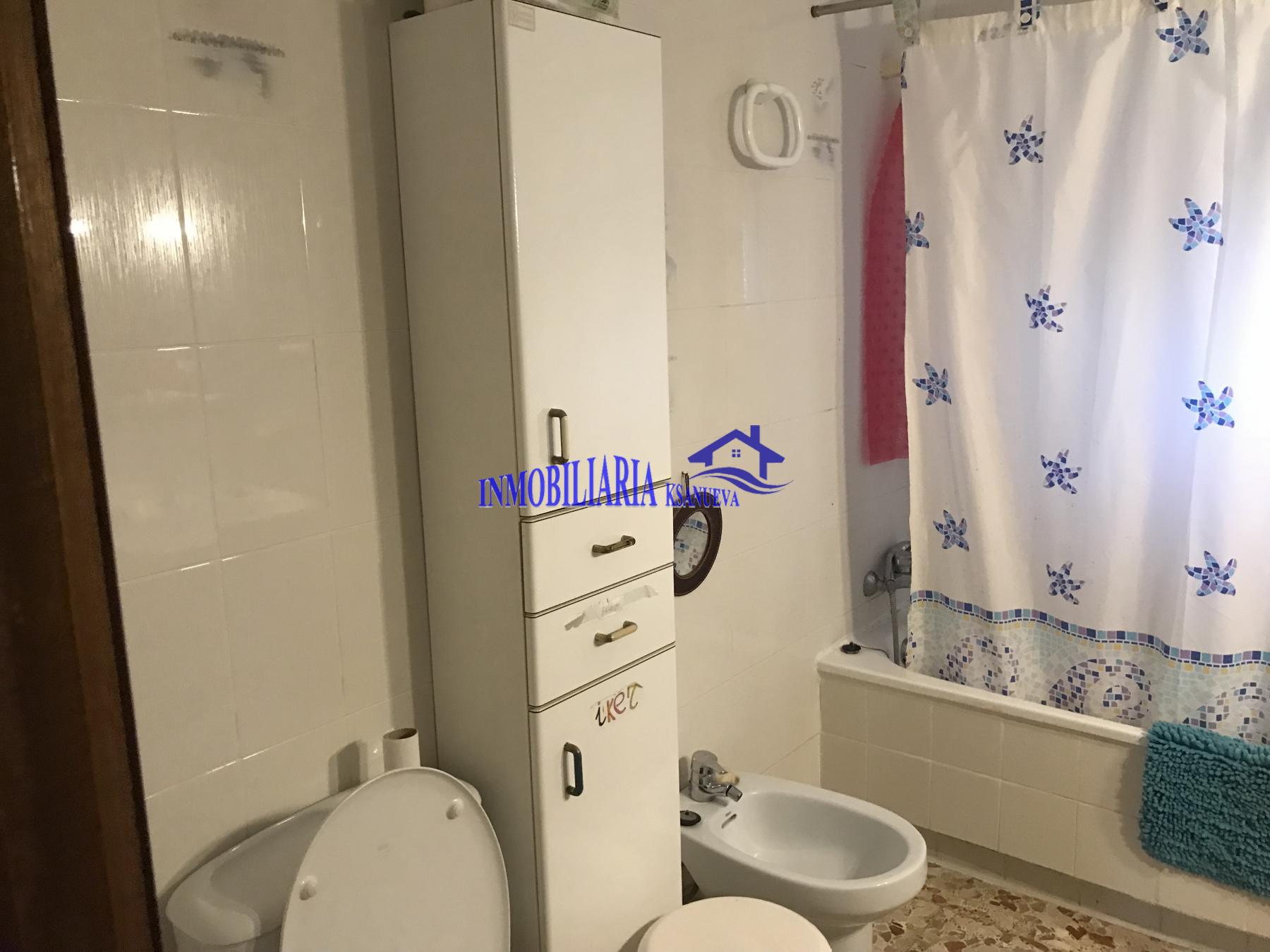 For sale of flat in Córdoba