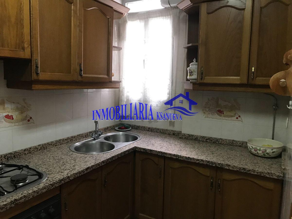 For sale of flat in Córdoba